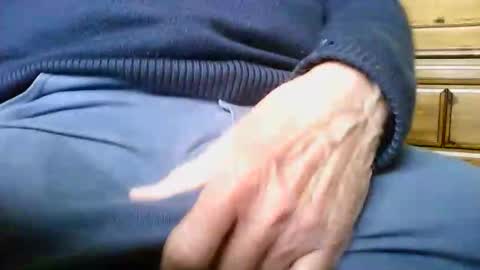 mikeybed online show from April 15, 1:36 pm