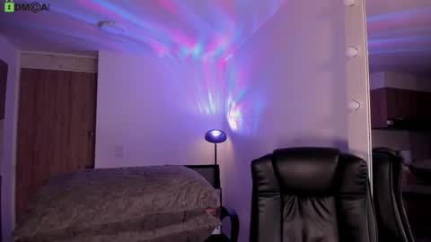 VIOLETAMIKE online show from March 6, 10:36 am