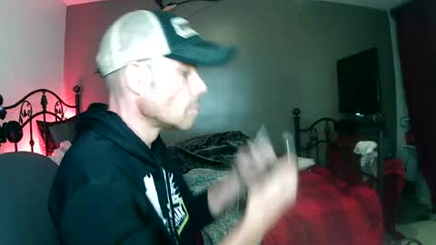 miklouel79 online show from August 10, 5:34 am