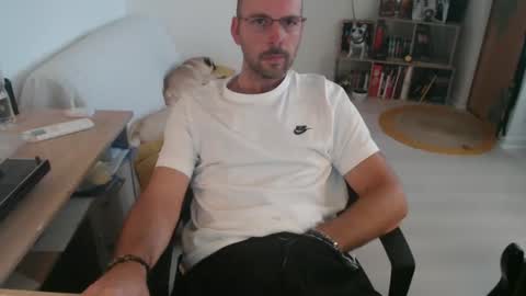 mikmik91 online show from September 25, 10:33 am