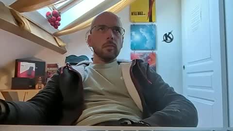 mikmik91 online show from December 26, 11:32 am