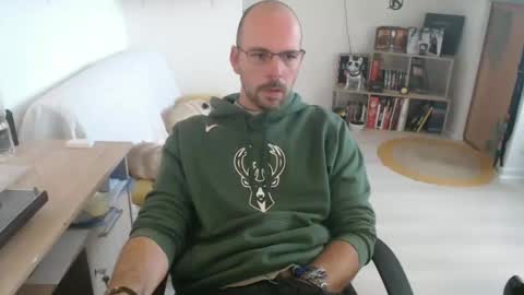 mikmik91 online show from September 24, 9:49 am