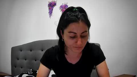 Mikyloveu online show from June 18, 4:23 pm