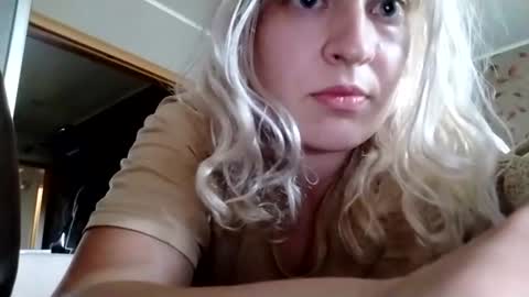 Mila 420 online show from June 26, 9:26 am