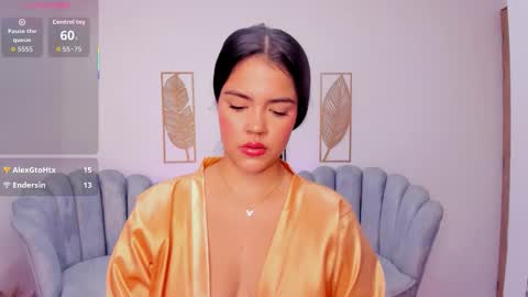 mila_blaze online show from October 3, 5:05 am