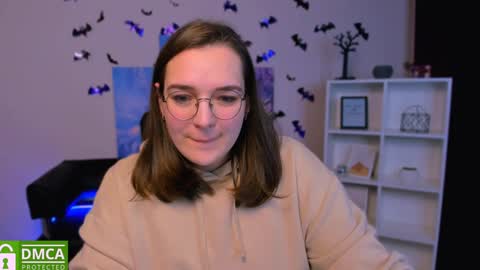 Mila online show from December 3, 9:06 pm