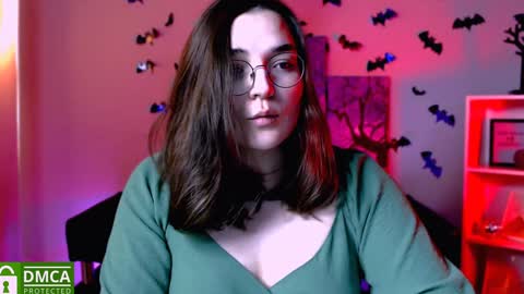 Mila online show from December 11, 12:33 am