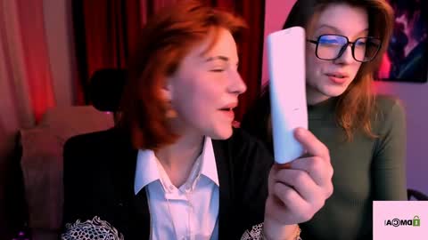 Mila online show from December 4, 9:40 pm