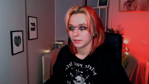 Mila online show from December 18, 3:47 am