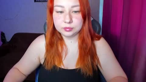 Snapshot of mila_foxxxy chatting on September 15, 8:16 am Mila shy sensual person  online show from September 15, 8:16 am