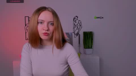 mila_glow online show from October 1, 7:24 pm