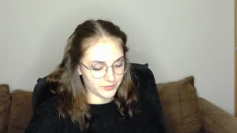 mila_keyy online show from March 27, 8:10 pm