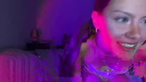 Snapshot of mila_mirage chatting on October 20, 2:33 pm mila  online show from October 20, 2:33 pm