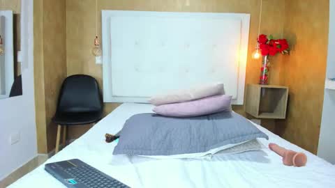          online show from November 10, 10:01 pm