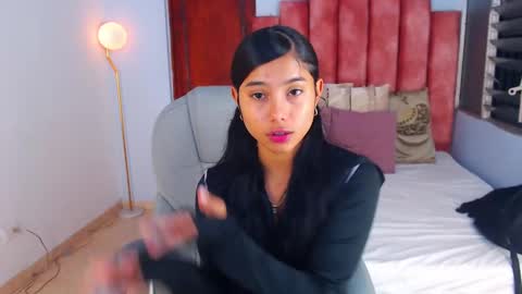 milaa_star online show from October 8, 3:13 am