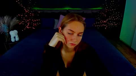 Milla online show from October 31, 7:31 am