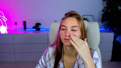 Snapshot of milaaddam chatting on October 25, 6:13 am Milla online show from October 25, 6:13 am