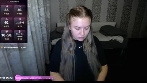 Snapshot of milabrenda chatting on October 31, 7:14 pm Mila online show from October 31, 7:14 pm