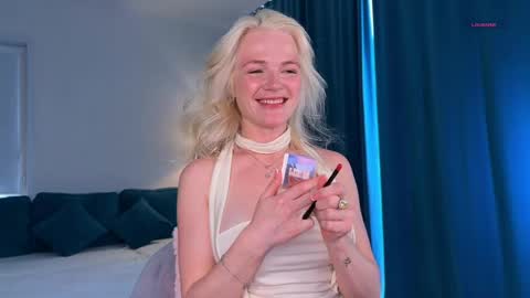 Miss Cutie online show from May 1, 6:18 am
