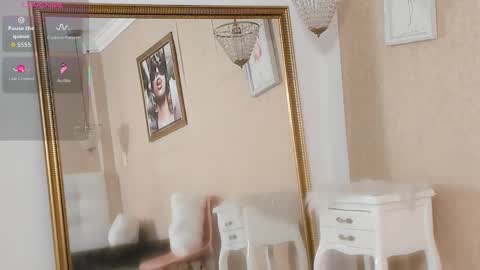 miladiosa online show from September 15, 12:06 pm