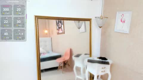 miladiosa online show from September 22, 11:25 am