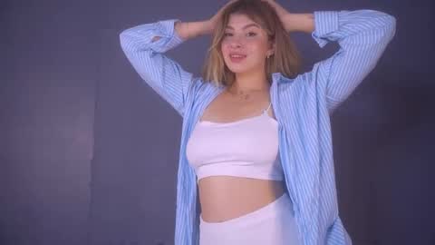 Mila online show from October 5, 3:41 pm