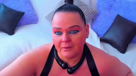 Lana online show from March 2, 8:59 am