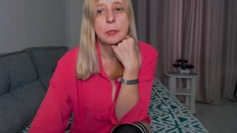 Milena online show from January 15, 9:29 am