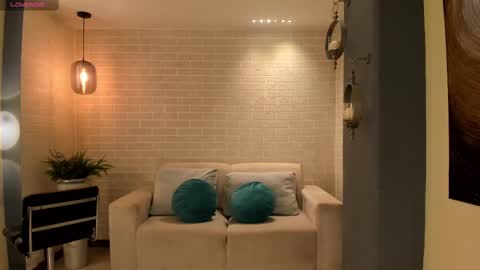 Mila  online show from March 5, 11:06 am