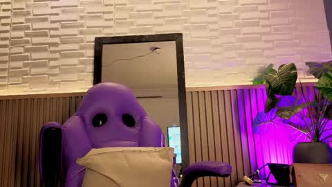milena_lawson online show from June 1, 12:50 pm