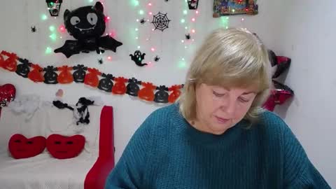 Snapshot of milenawedxy chatting on October 23, 6:04 am Milena online show from October 23, 6:04 am