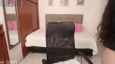 Miley online show from January 17, 2:48 pm