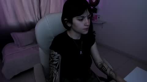 Snapshot of mileyberry chatting on September 21, 12:42 pm IEY EY online show from September 21, 12:42 pm