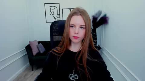 mileygloss online show from October 1, 5:06 am