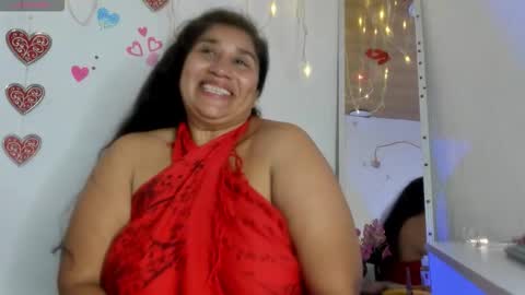 Snapshot of milf_latinn chatting on September 24, 4:47 pm milf latinn online show from September 24, 4:47 pm