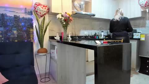 ASHLEY online show from February 16, 4:32 pm