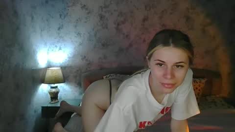 milissasii online show from March 19, 12:10 pm