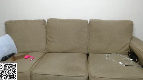 milk_body online show from June 24, 3:57 am