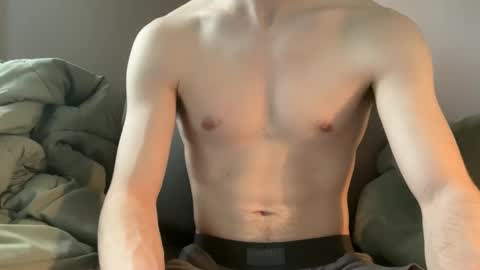 milkedboy964 online show from May 18, 4:57 pm