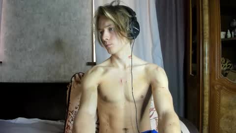 Isaac online show from November 5, 7:10 am