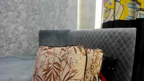 Isaac online show from November 15, 6:59 am