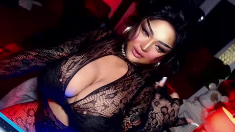 milkshakelavinia online show from February 14, 10:07 am