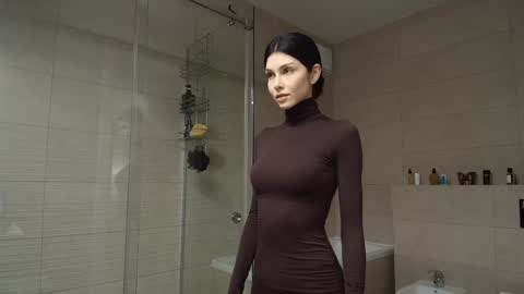 milla bella online show from February 11, 8:23 pm