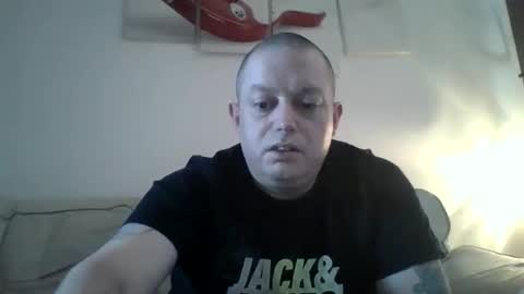 niceguy81 online show from April 21, 1:29 pm