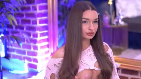 Snapshot of millaserene chatting on November 1, 6:01 am Milla online show from November 1, 6:01 am