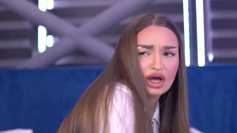 Snapshot of millaserene chatting on September 10, 6:25 am Milla online show from September 10, 6:25 am