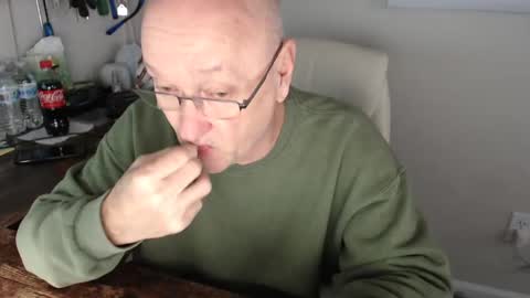 millenium0129 online show from December 20, 2:48 pm