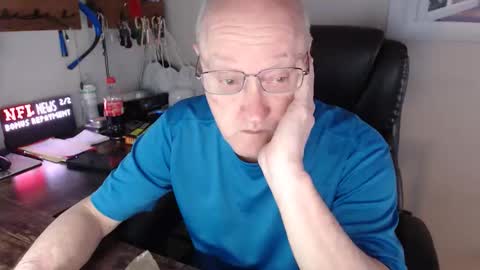 millenium0129 online show from April 3, 12:17 am