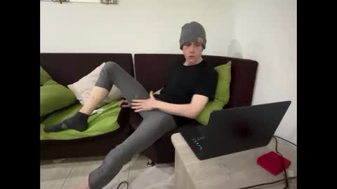 SlimnHungOH online show from November 9, 5:59 pm