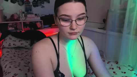 Millie online show from February 6, 5:48 pm